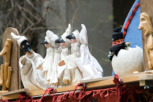 Storie di Pulcinella -  spettacolo di guarattelle di e con Bruno Leone - Napoli - photo Pino  Miraglia